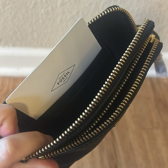 FOSSIL Black Polished Pebbled Leather Double Corner Zip Wristlet - Picture 5 of 9